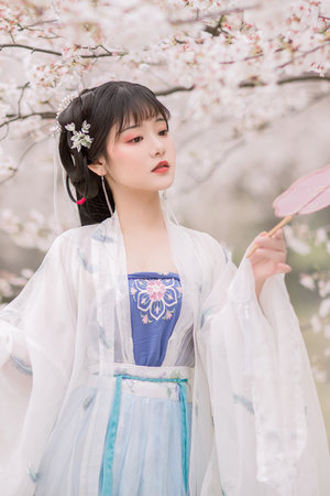 亚洲精品1卡2卡三卡23卡 相关