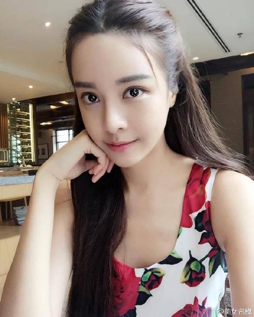 贵妃嗯⋯啊被抵在树干H
